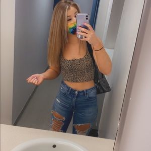 Meet your Posher, Avery